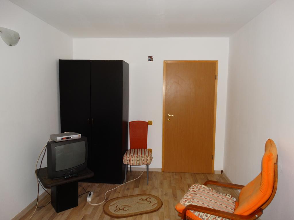 Cuibul Salamandrelor Hotel Várhely Kültér fotó